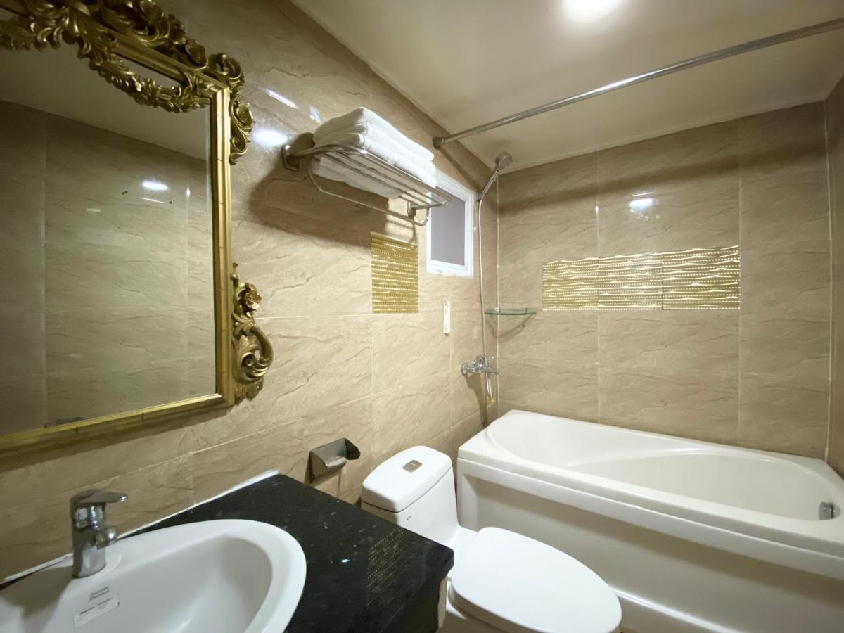 Crowne Bui Vien Hotel TP. Hồ Chí Minh Ngoại thất bức ảnh