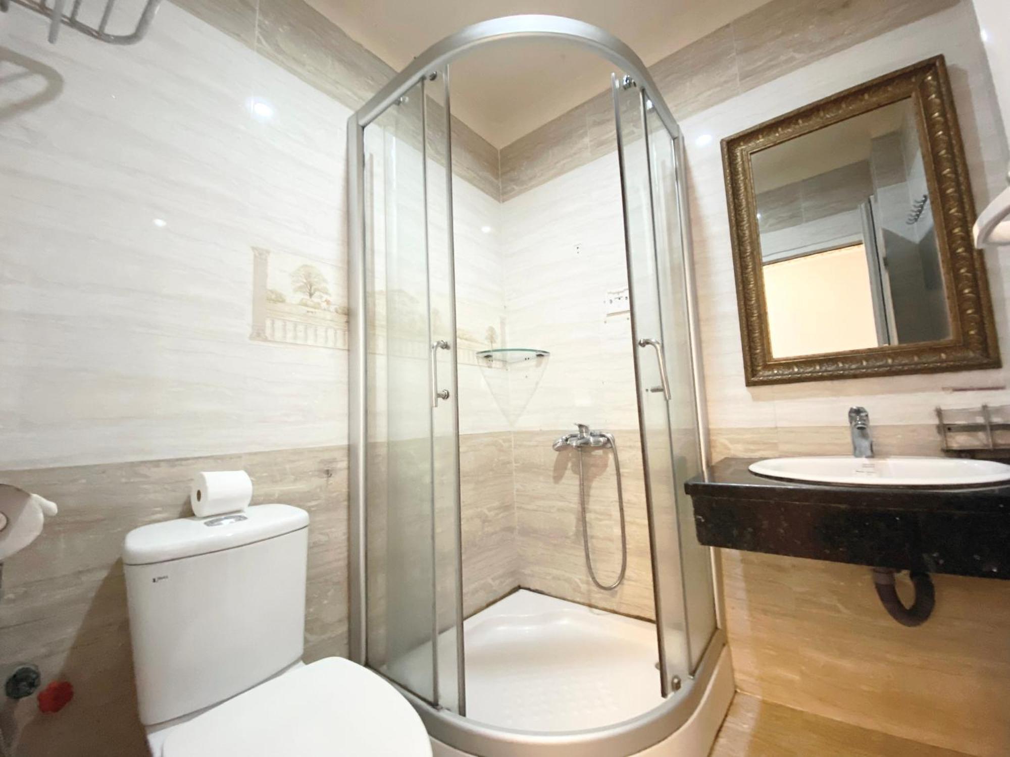 Crowne Bui Vien Hotel TP. Hồ Chí Minh Ngoại thất bức ảnh